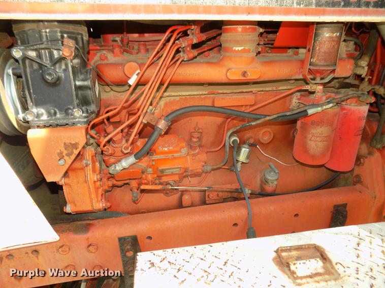 image for item DB8699 1979 International 1486 tractor