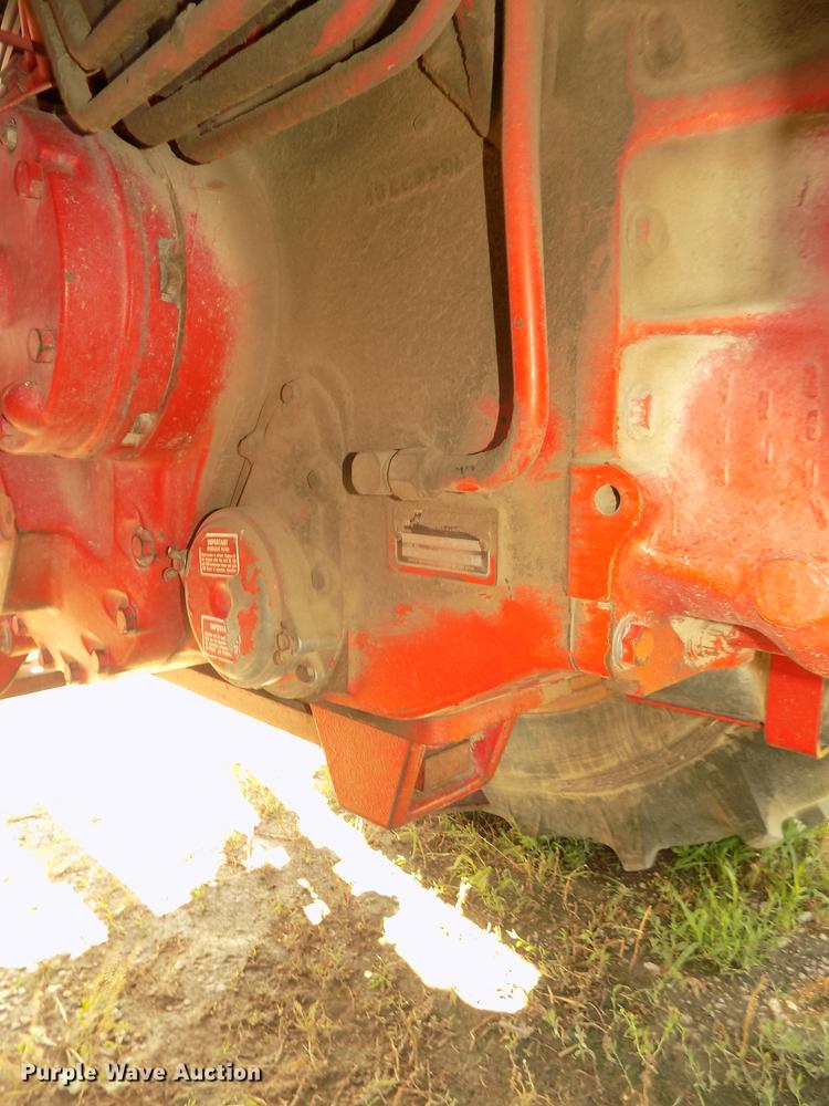 image for item DB8699 1979 International 1486 tractor