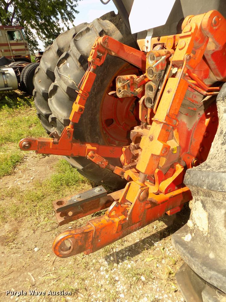 image for item DB8699 1979 International 1486 tractor