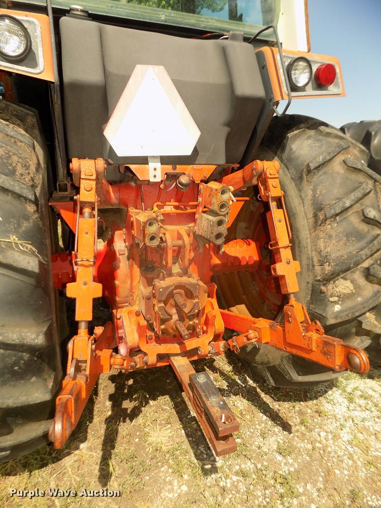 image for item DB8699 1979 International 1486 tractor