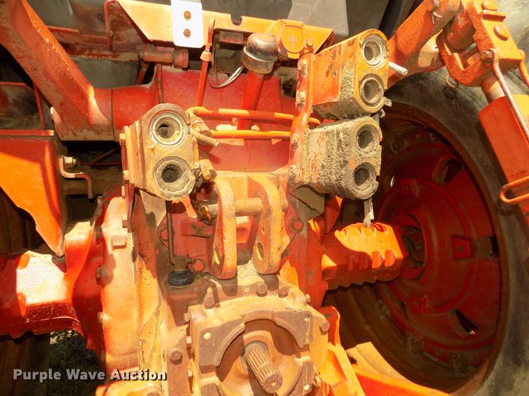 image for item DB8699 1979 International 1486 tractor