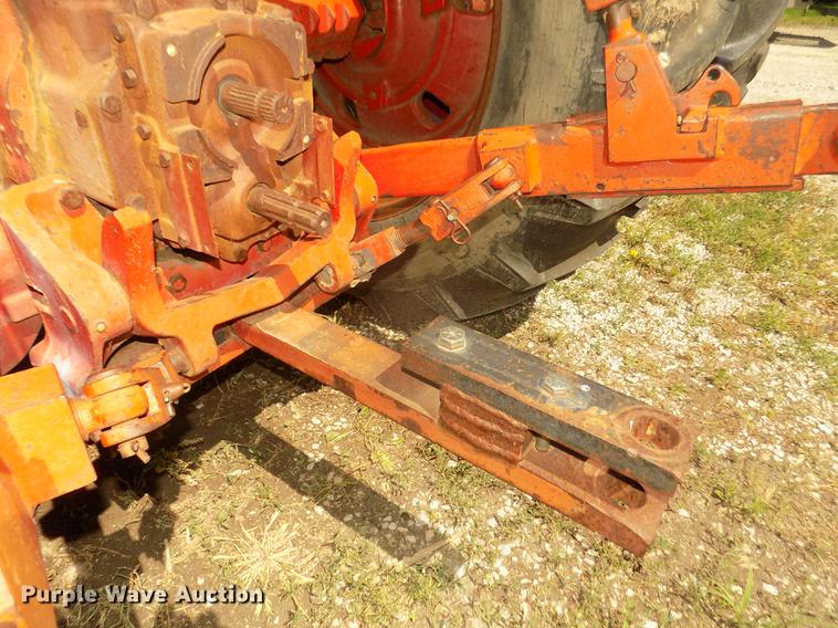 image for item DB8699 1979 International 1486 tractor