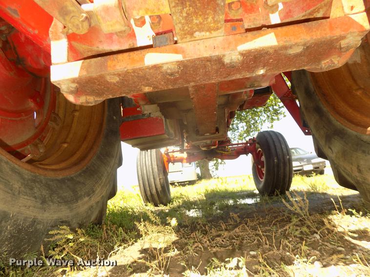 image for item DB8699 1979 International 1486 tractor
