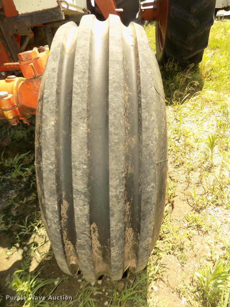 image for item DB8699 1979 International 1486 tractor