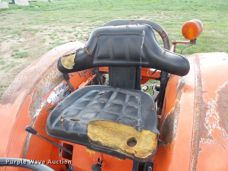 image for item DC4719 Kubota M5700 MFWD tractor