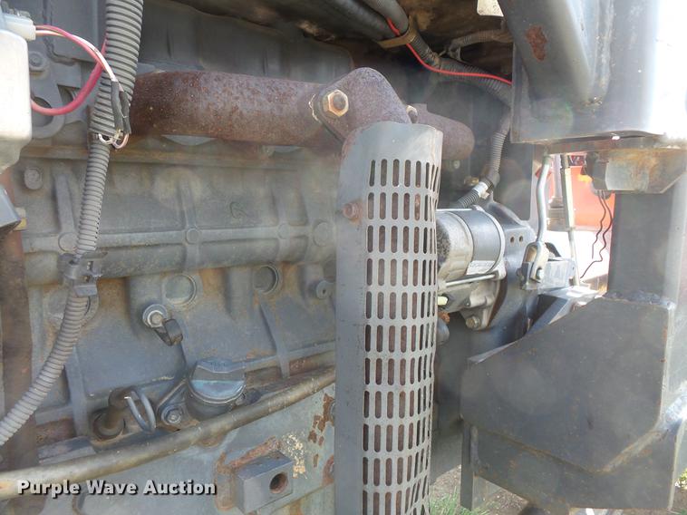 image for item DC4719 Kubota M5700 MFWD tractor