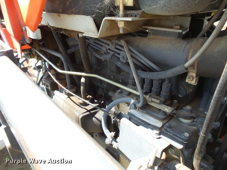 image for item DC4719 Kubota M5700 MFWD tractor