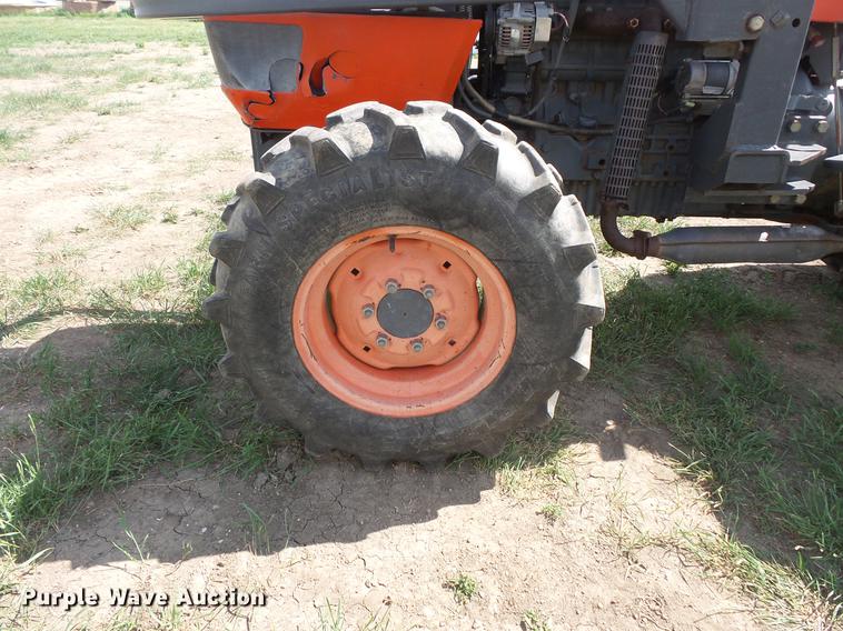 image for item DC4719 Kubota M5700 MFWD tractor