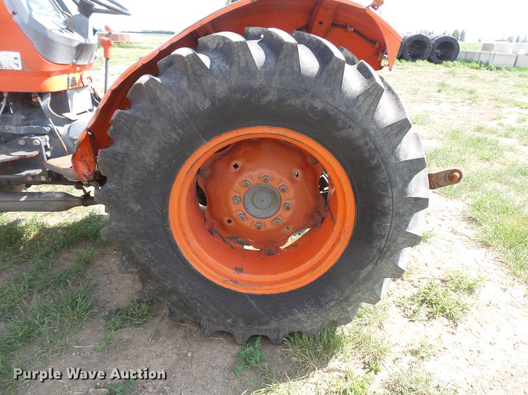 image for item DC4719 Kubota M5700 MFWD tractor