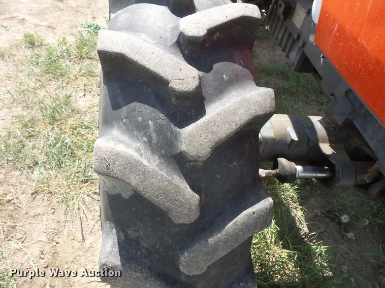 image for item DC4719 Kubota M5700 MFWD tractor