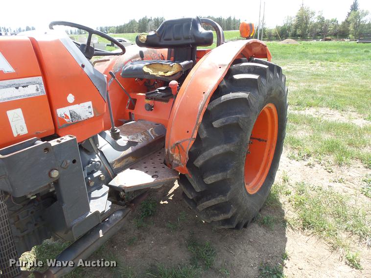 image for item DC4719 Kubota M5700 MFWD tractor
