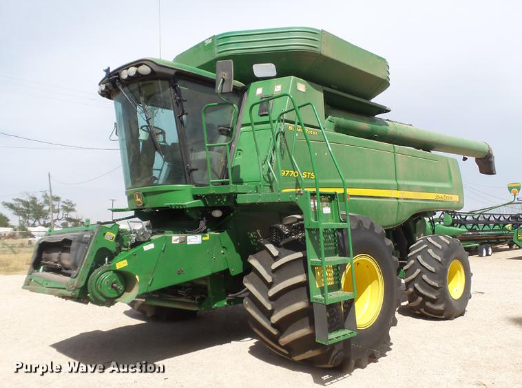 image for item DD1143 2008 John Deere 9770 combine