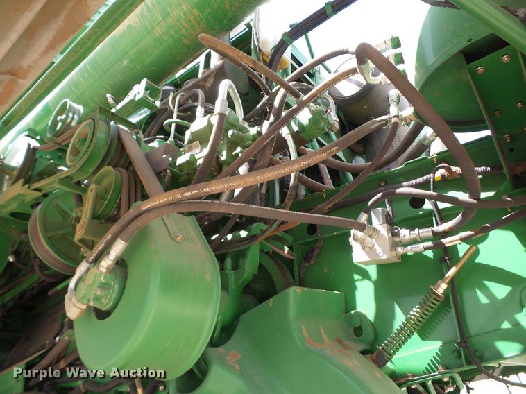image for item DD1143 2008 John Deere 9770 combine