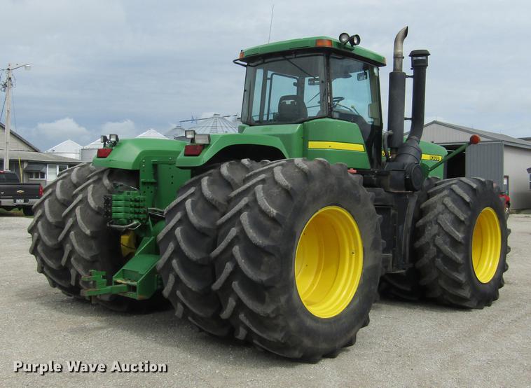 image for item DD2679 1998 John Deere 9300 4WD tractor