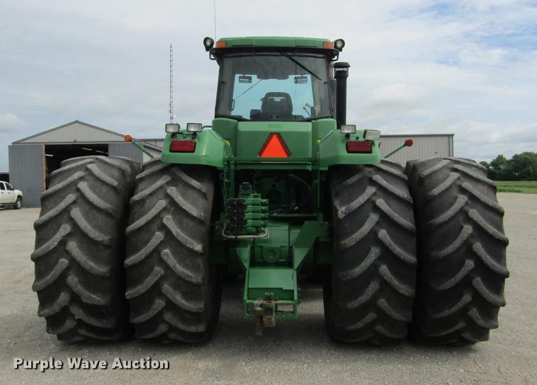 image for item DD2679 1998 John Deere 9300 4WD tractor