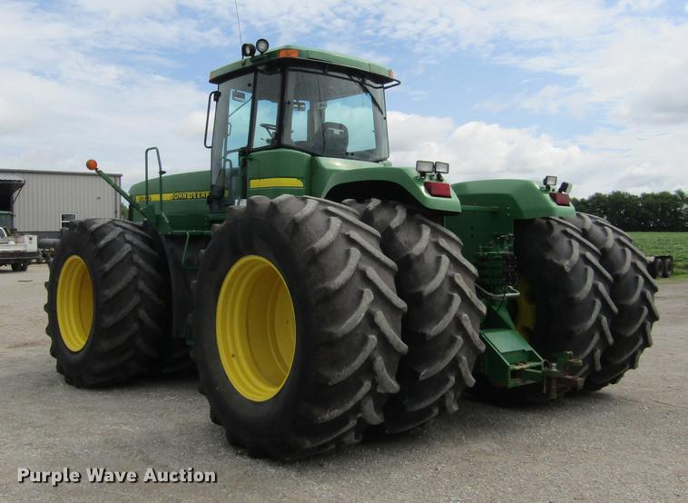 image for item DD2679 1998 John Deere 9300 4WD tractor