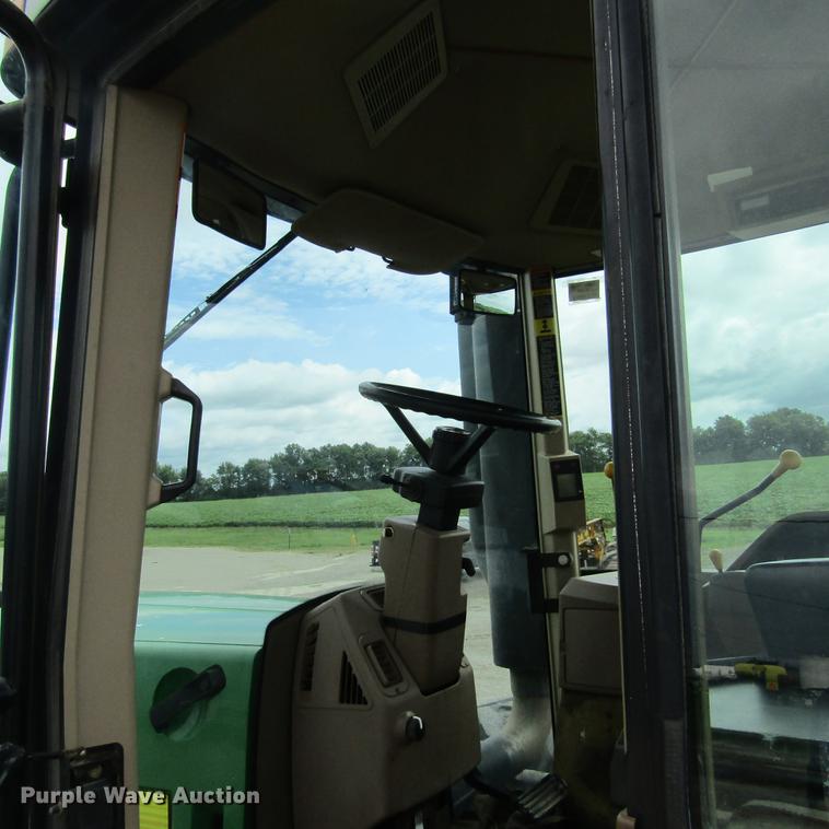 image for item DD2679 1998 John Deere 9300 4WD tractor