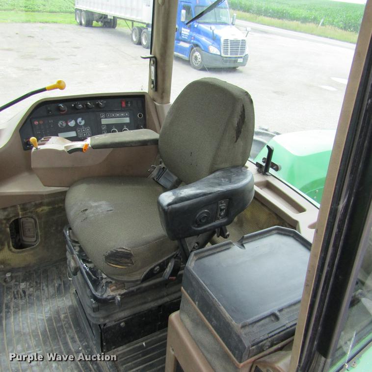 image for item DD2679 1998 John Deere 9300 4WD tractor