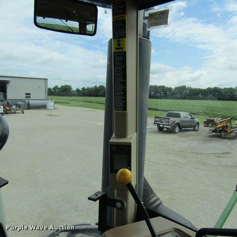 image for item DD2679 1998 John Deere 9300 4WD tractor