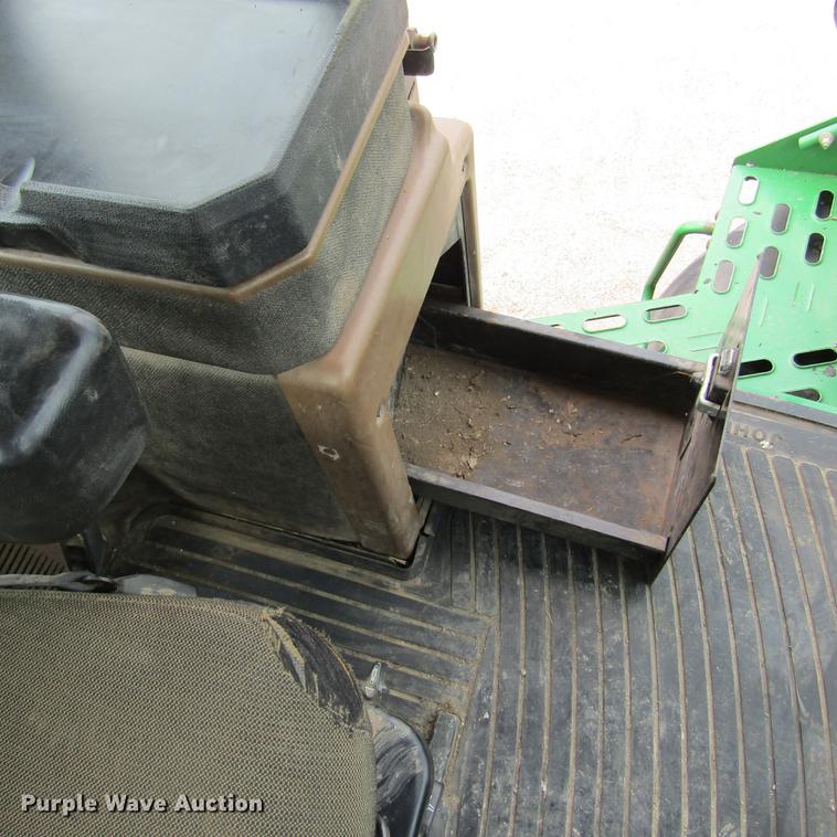 image for item DD2679 1998 John Deere 9300 4WD tractor