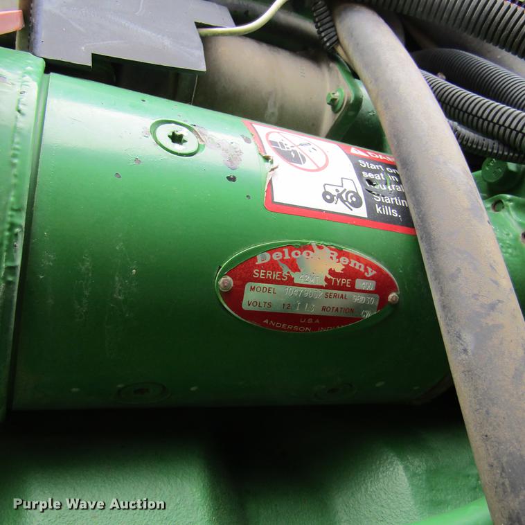 image for item DD2679 1998 John Deere 9300 4WD tractor