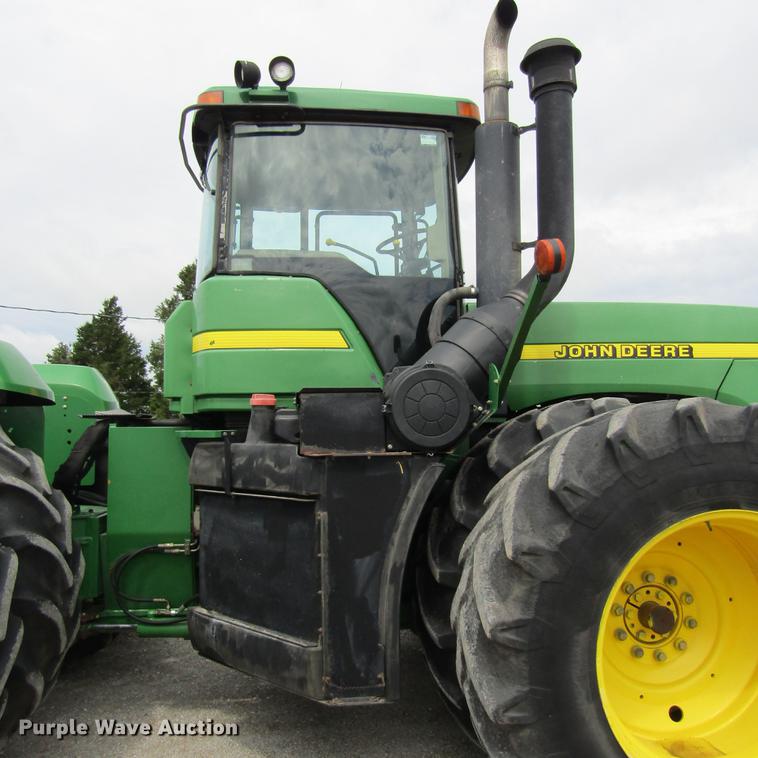 image for item DD2679 1998 John Deere 9300 4WD tractor
