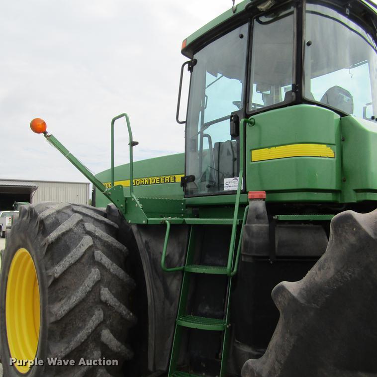 image for item DD2679 1998 John Deere 9300 4WD tractor