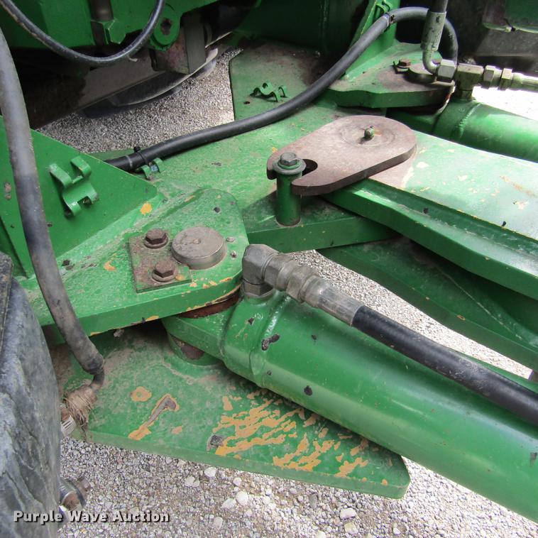 image for item DD2679 1998 John Deere 9300 4WD tractor