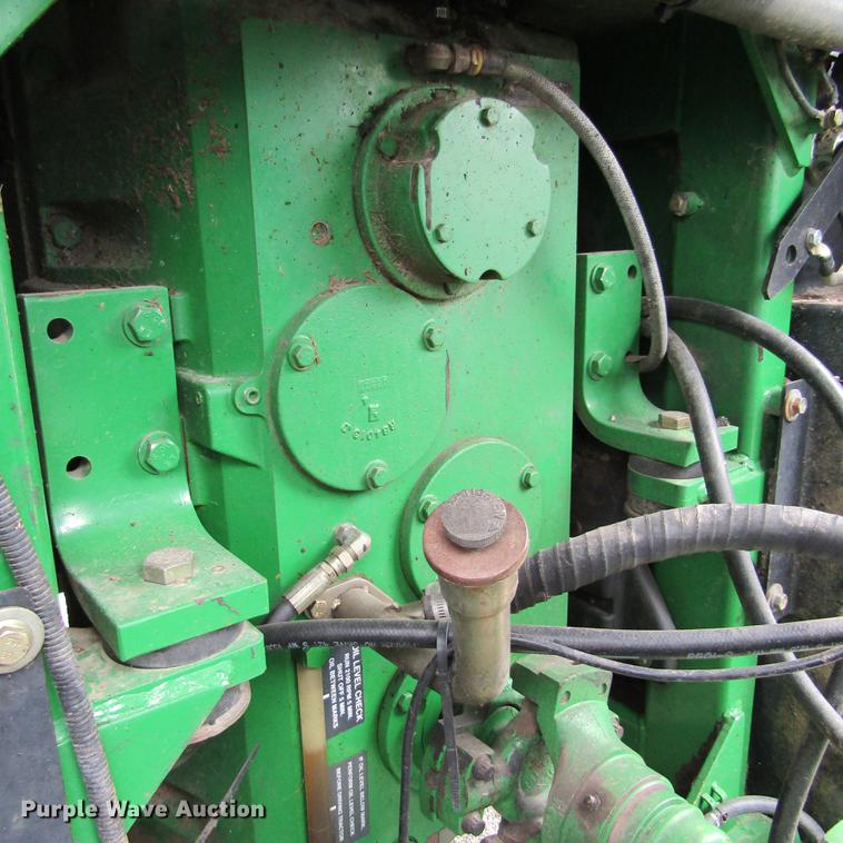 image for item DD2679 1998 John Deere 9300 4WD tractor