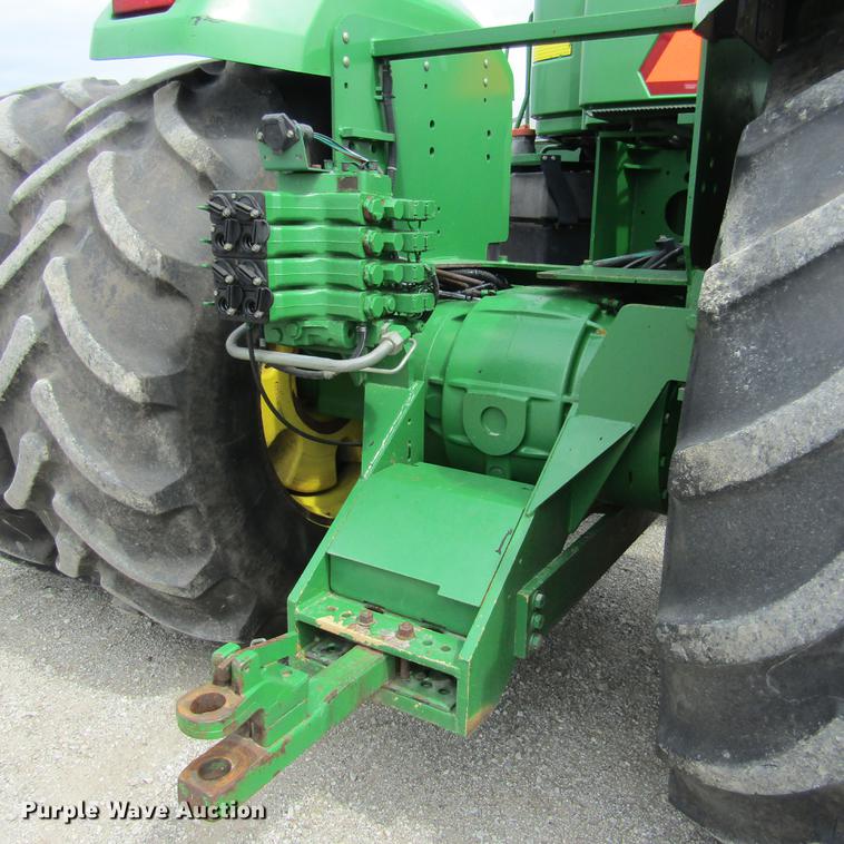 image for item DD2679 1998 John Deere 9300 4WD tractor