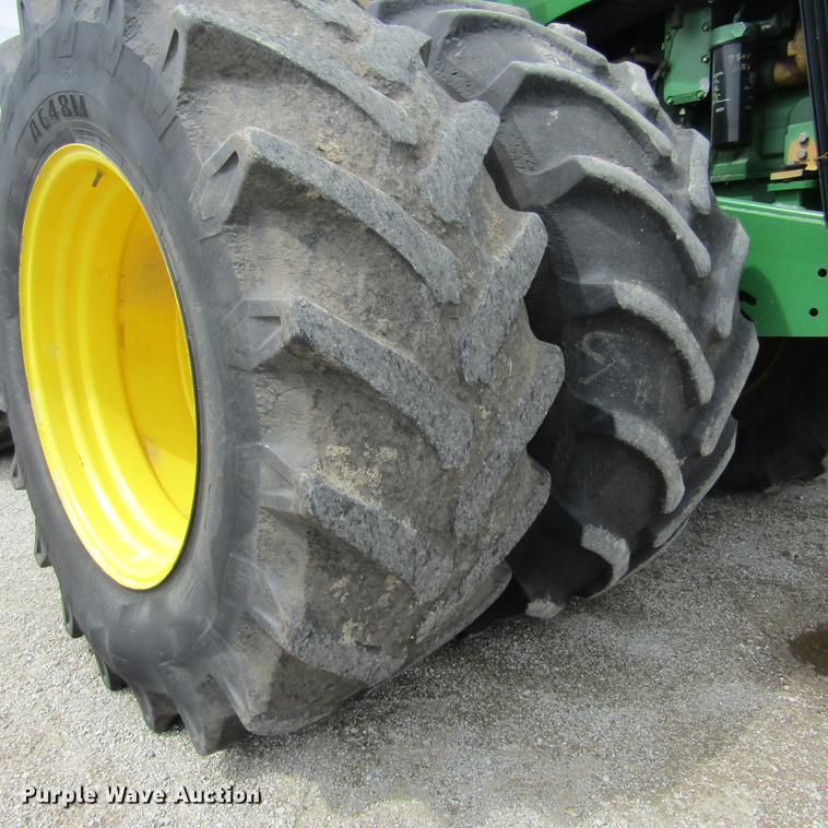 image for item DD2679 1998 John Deere 9300 4WD tractor