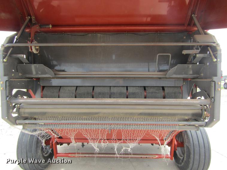 image for item DD5671 2009 Hesston 5556A round baler