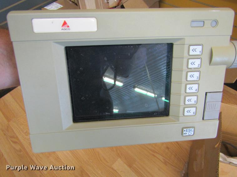 image for item DD5671 2009 Hesston 5556A round baler