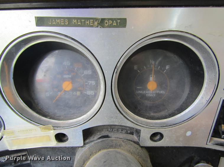 image for item DD5762 1983 Chevrolet Scottsdale 10 pickup truck