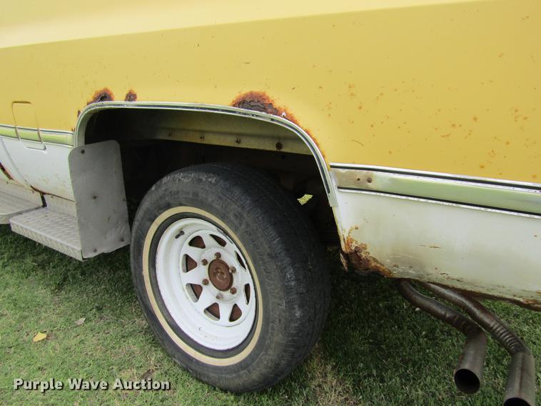 image for item DD5762 1983 Chevrolet Scottsdale 10 pickup truck