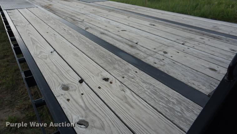 image for item DD7719 2015 Big Tex 22GNHD equipment trailer