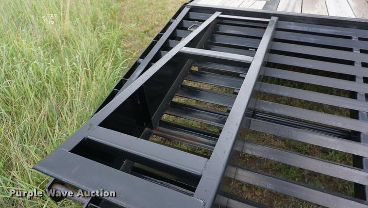 image for item DD7719 2015 Big Tex 22GNHD equipment trailer