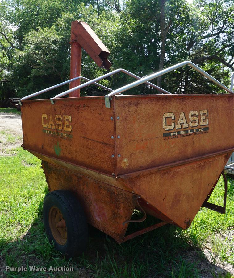 image for item DD7745 Case T100 grain wagon