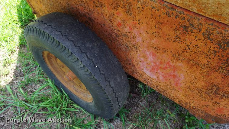image for item DD7745 Case T100 grain wagon