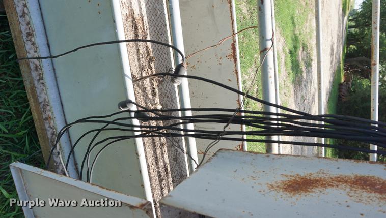 image for item DD7746 Livestock scale and platform