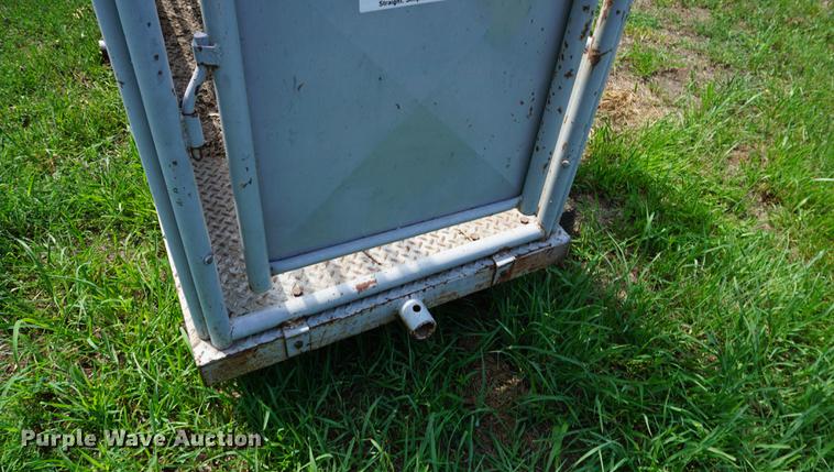 image for item DD7746 Livestock scale and platform