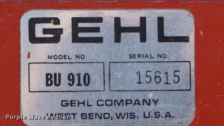 image for item DD7749 Gehl BU910 silage wagon