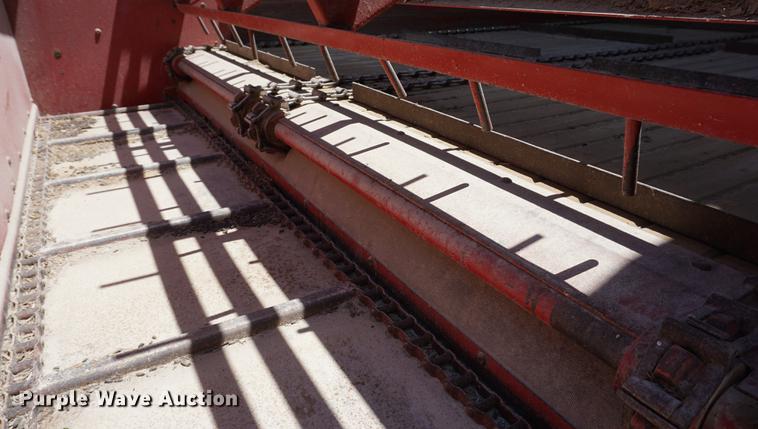 image for item DD7750 Gehl BU810 silage wagon