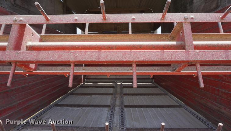 image for item DD7750 Gehl BU810 silage wagon