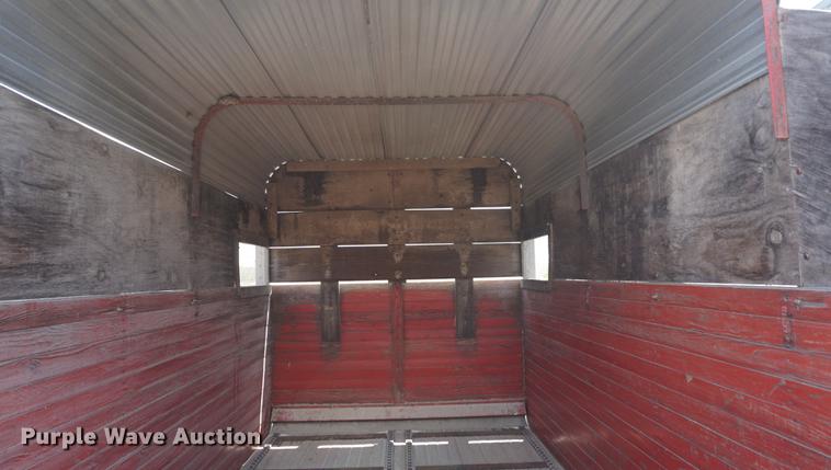 image for item DD7750 Gehl BU810 silage wagon