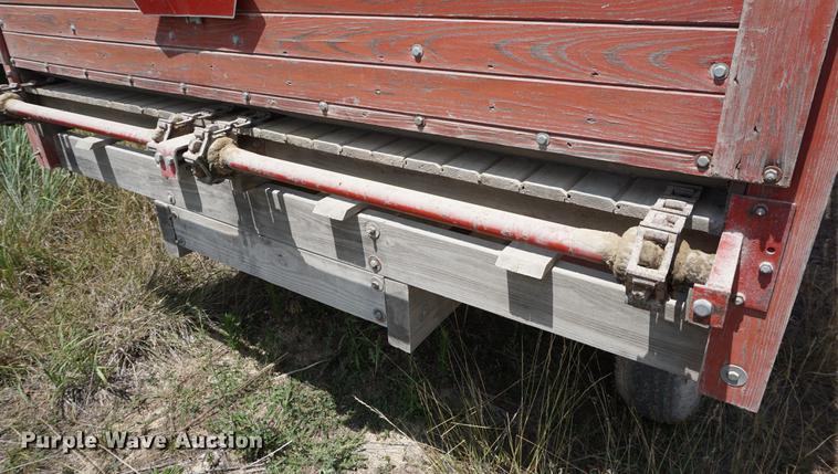 image for item DD7750 Gehl BU810 silage wagon