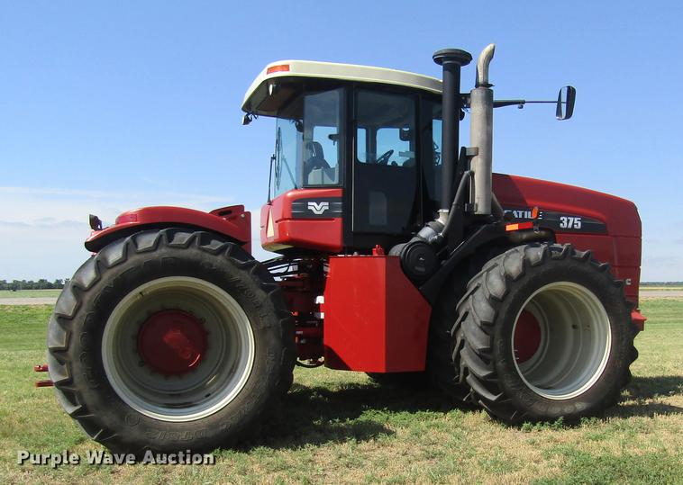 image for item DD8828 2011 Versatile 375 4WD tractor
