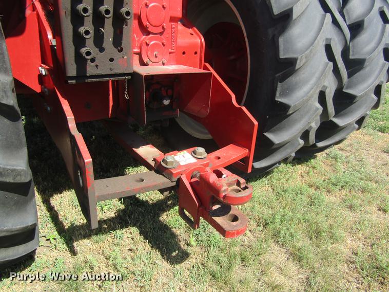 image for item DD8828 2011 Versatile 375 4WD tractor