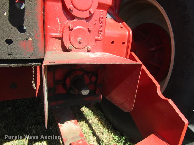 image for item DD8828 2011 Versatile 375 4WD tractor