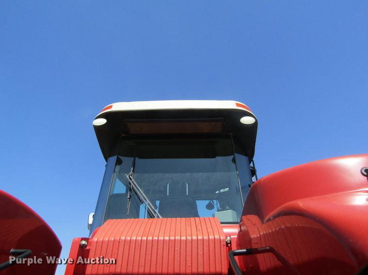 image for item DD8828 2011 Versatile 375 4WD tractor